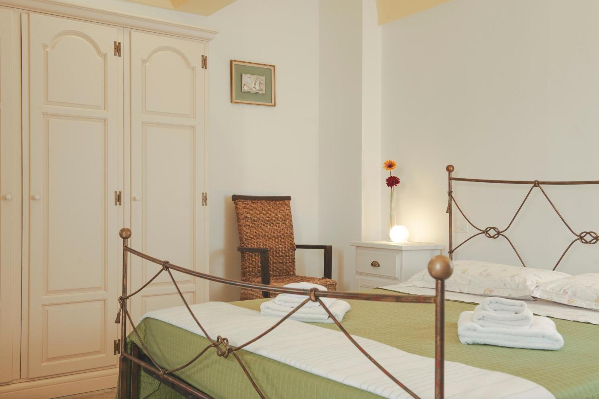 Agriturismo Masseria Calongo Cisternino Exteriör bild
