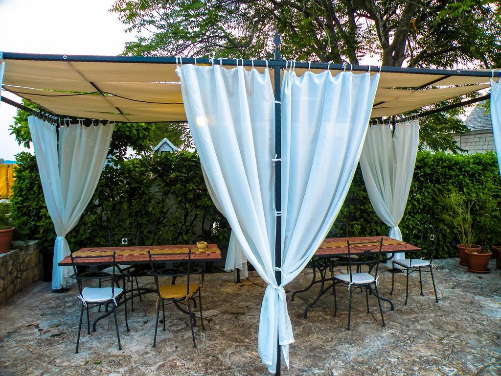 Agriturismo Masseria Calongo Cisternino Exteriör bild